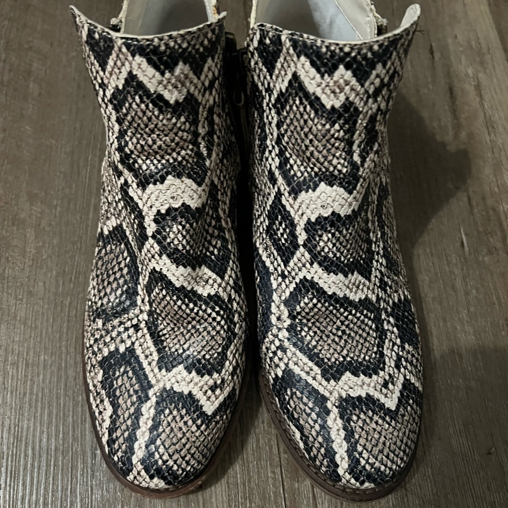 Gianni Bini size 9